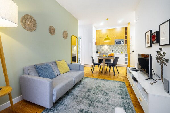 Apartment, 1 Bedroom | Living area