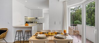 Chic & Stylish Retreat In Estoril'S Finest Location