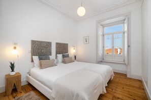 Apartment, 3 Bedrooms - Classic Beauty & Modern Retreat In Príncipe Real (Lisbon)