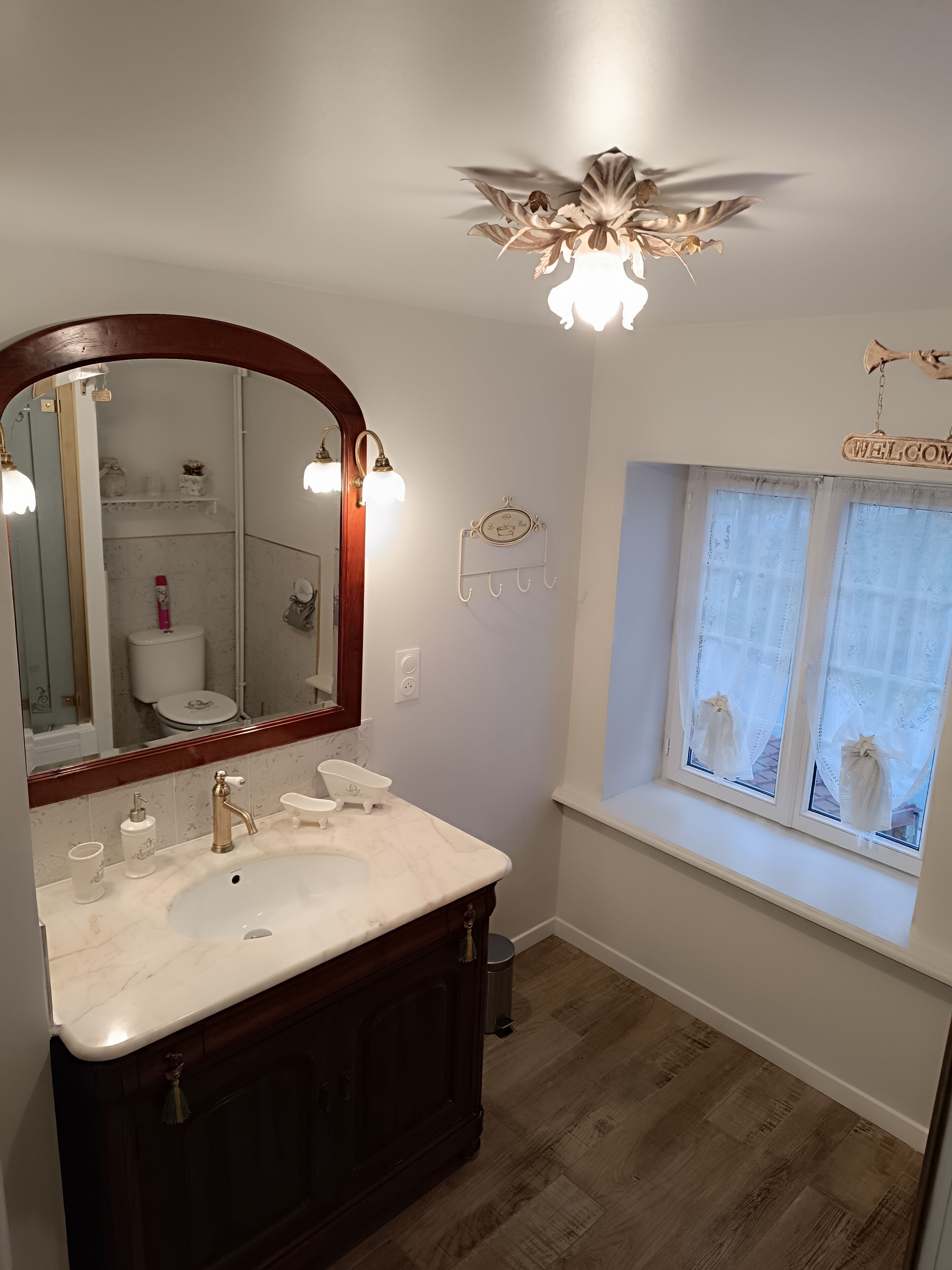 Towels, toilet paper