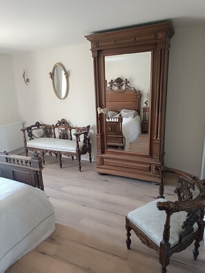 1 chambre, fer et planche à repasser, Wi-Fi, draps fournis