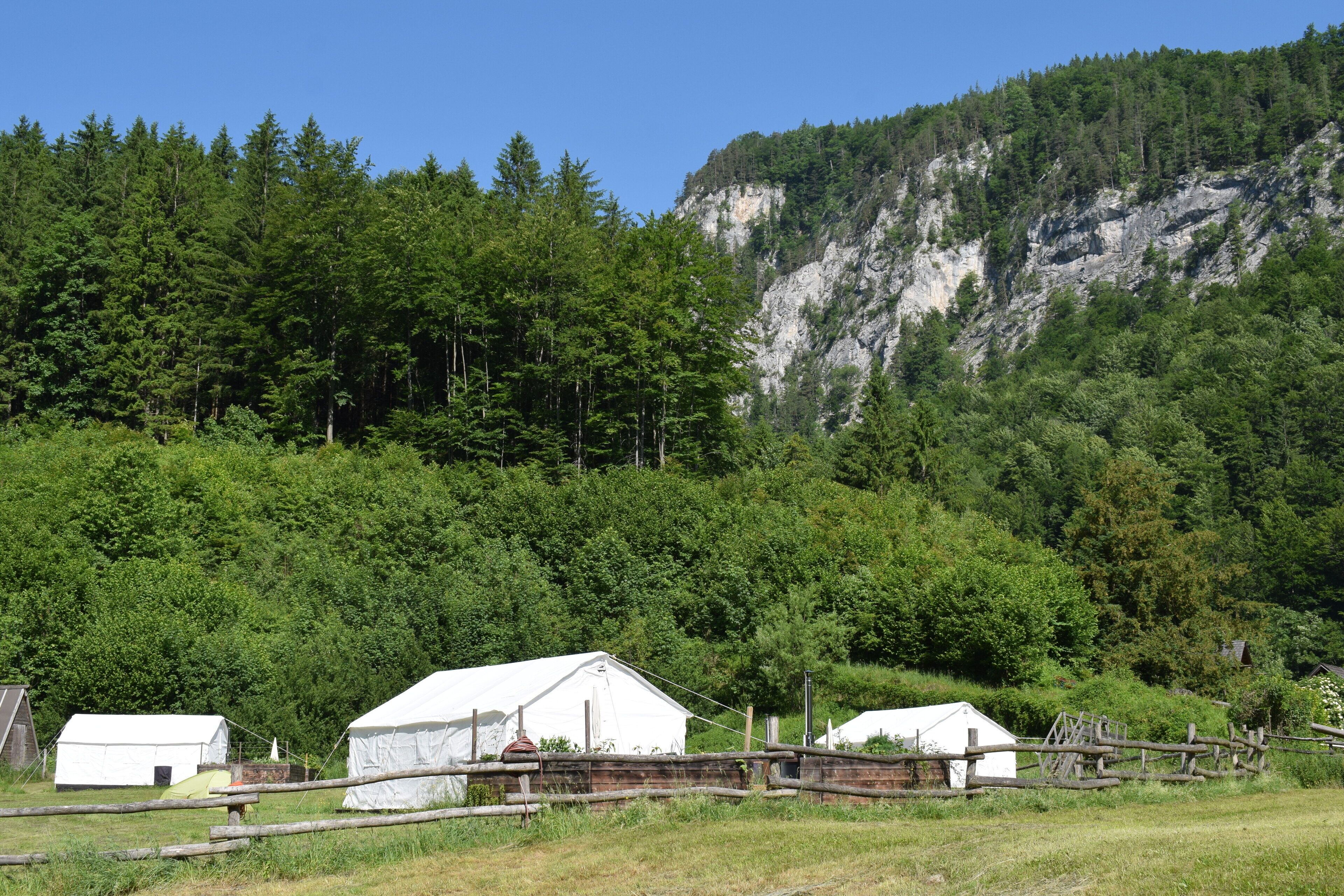 Mặt tiền nơi lưu trú