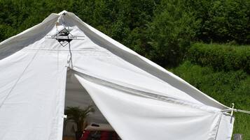 Comfort-Zelt, Bergblick | 1 Schlafzimmer, individuell dekoriert, individuell eingerichtet