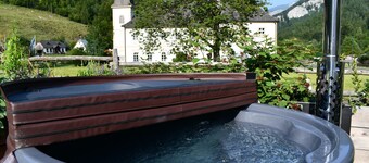 Wild Glamping in the Vienna Alps