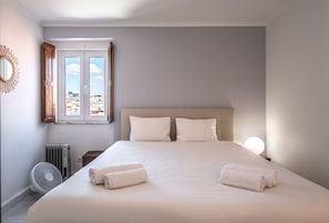 2 Schlafzimmer, Bügeleisen/Bügelbrett, WLAN, Bettwäsche