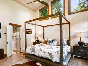 3 Schlafzimmer, Schreibtisch, Reisekinderbett, WLAN