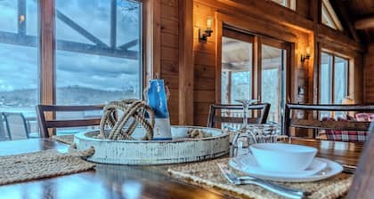 Cozy 3-bedroom cabin with AC and WiFi in lovely Edwards