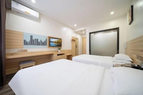 Jingchen Fengrui Hotel