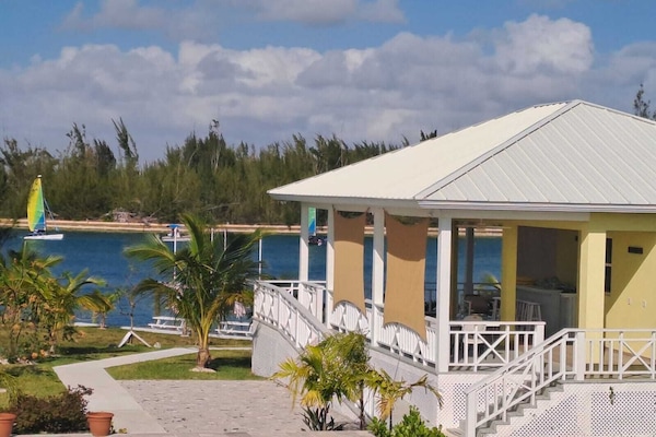 Da Bahamian Life Vacations