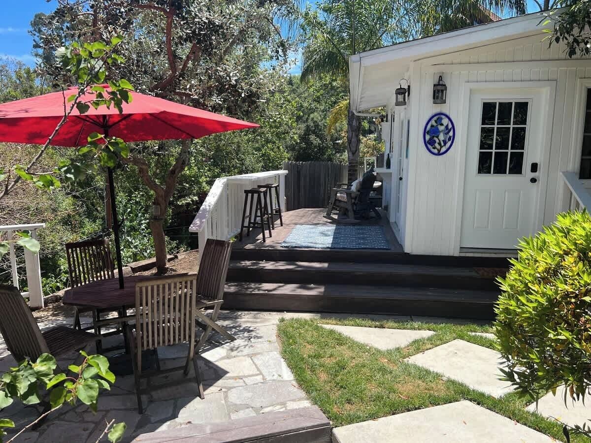 屋外ダイニングエリア