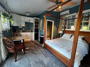 2 عدّة غرف نوم ومكواة/لوح كي وواي فاي مجانًا وملاءات أسرّة