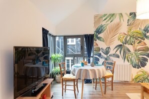 Dining - La Canopée Urbaine - Apt centre-ville avec parking (Rennes)