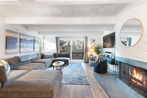 TV connectée, cheminée