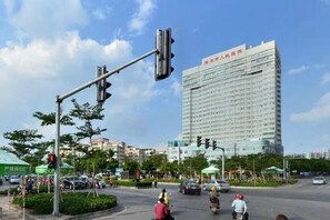 Unclassified image, 3 of 28, button - Xingqiba Business Hotel Maoming (Maoming)