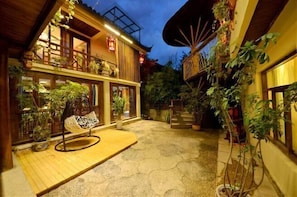 Exterior - Qiyu Yijingwan Inn (Lijiang)
