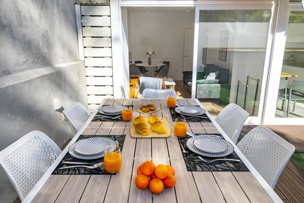 Apartment, 2 Bedrooms | Terrace/patio - Suburban Serenity Family Home With Pool (Oeiras)