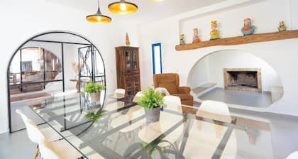 Family Paradise: Exquisite Retreat For Holidays