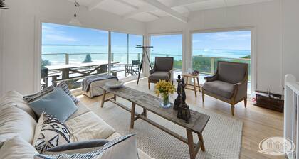Breathtaking views over Bridgewater Bay
