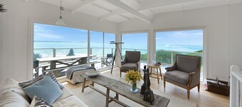 Breathtaking views over Bridgewater Bay