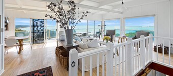 Breathtaking views over Bridgewater Bay