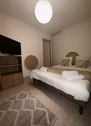 2 bedrooms, iron/ironing board, WiFi, bed sheets - Au 6ème Ciel (Arras)