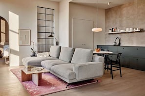 TV, offices