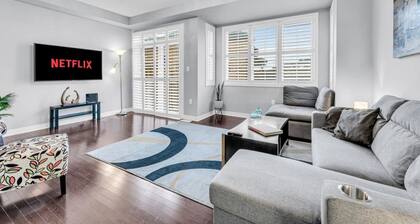 Charming Home with Airport and Toronto Nearby