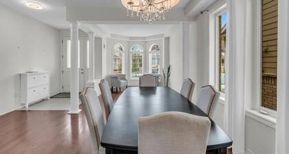 Glamorous Mansion by Falls | Charcoal BBQ