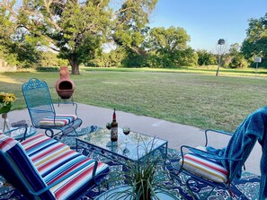 Terrace/patio - 96 Acre Farm-Sleeps 12-Horse Barn (Decatur)