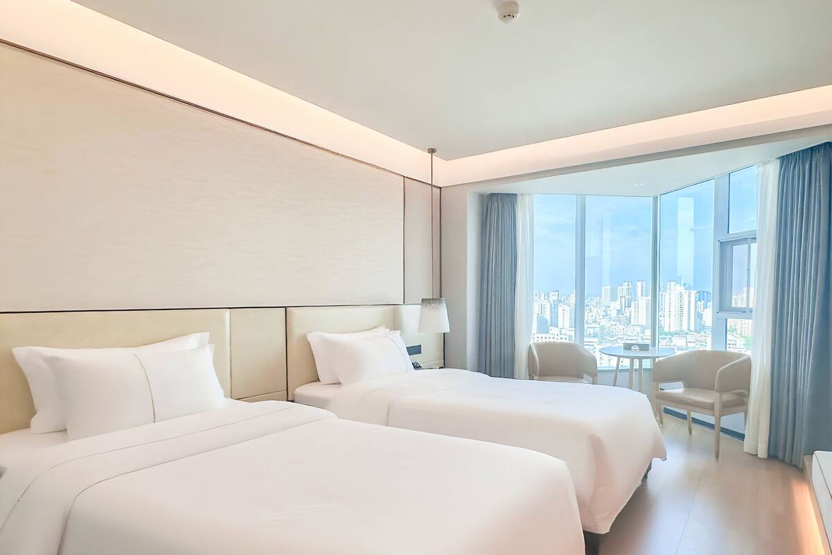 2 Twin Beds, Intelligent Room, City View, Non-Smoking | Minibar, blackout drapes, cribs (free), WiFi (free)