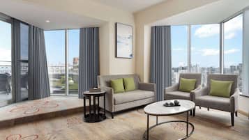 Deluxe suite, 1 kingsize bed, niet-roken | Een minibar, verduisterende gordijnen, gratis babybedden, gratis wifi