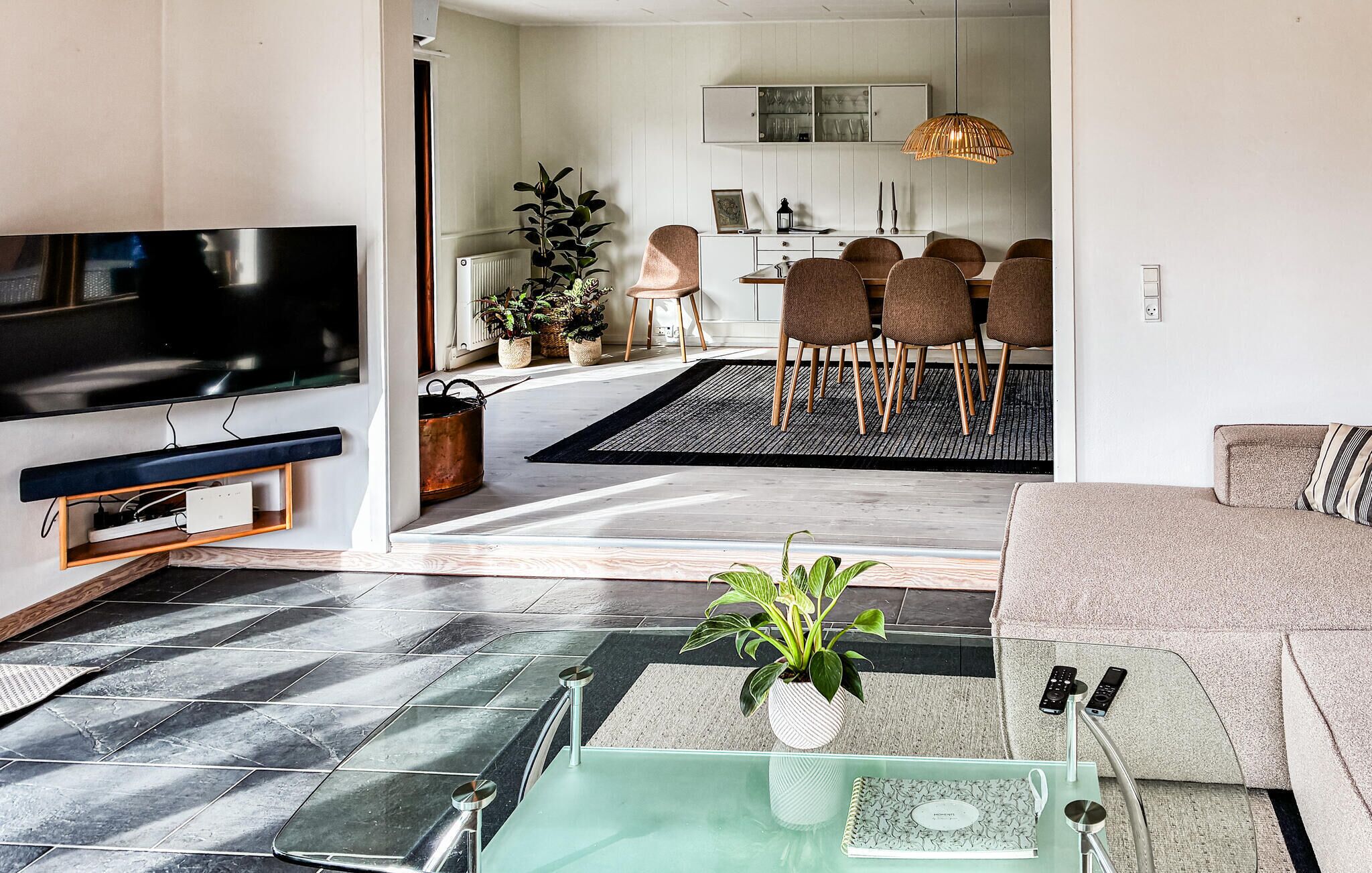 TV connectée, cheminée