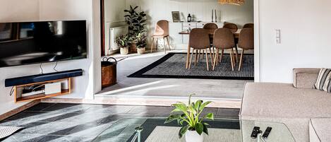 Téléviseur connecté, foyer