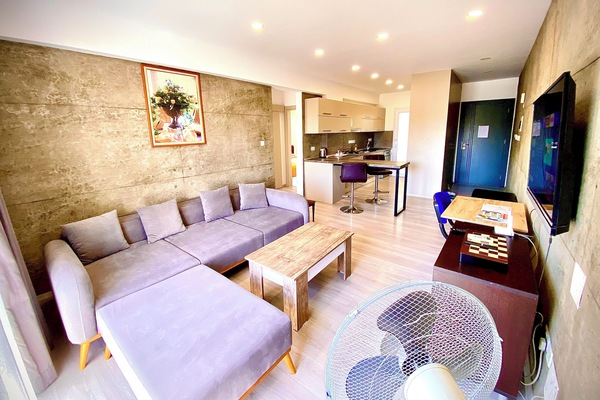 Open plan kitchen&living room.