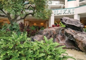 Exterior detail - Waikiki Resort and Marina Honolulu, HI-Studio (Honolulu)