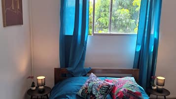 1 chambre, fer et planche à repasser, Wi-Fi, draps fournis