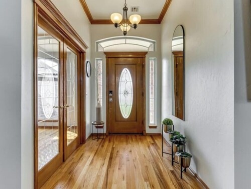 Modern /Pool /Family /Events