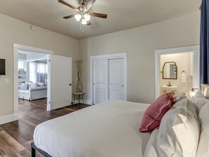 7 chambres, fer et planche à repasser, Wi-Fi, literie fournie