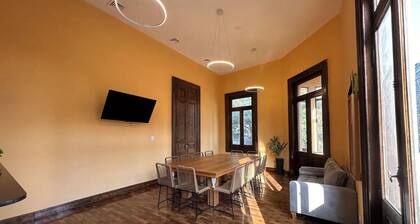 Down town Callao Deluxe - casa para grupos