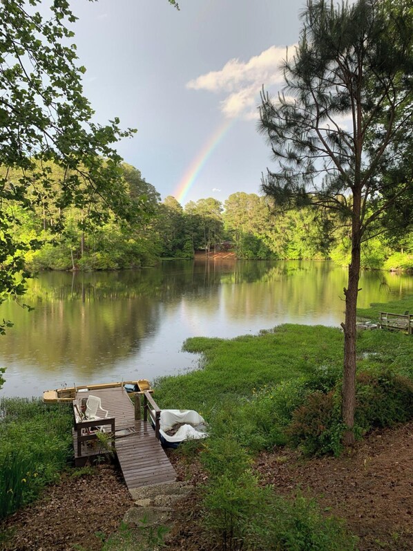 Property grounds - Quiet Lakeview Near Downtown & Hospital (Suffolk)