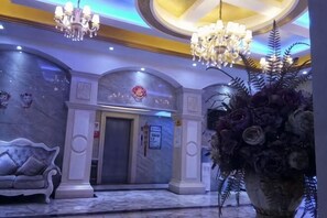 Interior - Guilin Lianhua Hotel (Guilin Department Store Xiangshan Park Branch) (Guilin)