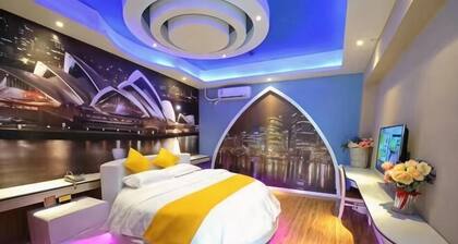 Guilin Lianhua Hotel (Guilin Department Store Xiangshan Park Branch)