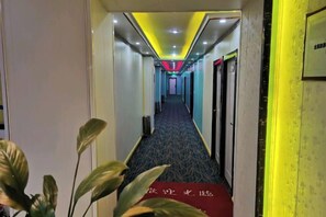 Unclassified image, 3 of 20, button - Guilin Lianhua Hotel (Guilin Department Store Xiangshan Park Branch) (Guilin)