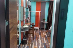 Unclassified image, 4 of 20, button - Guilin Lianhua Hotel (Guilin Department Store Xiangshan Park Branch) (Guilin)