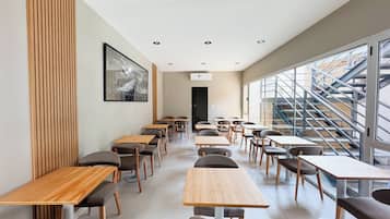 Desayuno buffet incluido todos los días