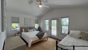 3 bedrooms, free WiFi, bed sheets