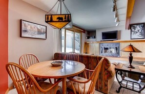 Dining - Cozy 1BR Condo | Stunning Mountain Views (Crested Butte)