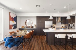 Dining - "Sky-High Elegance WaterFront Penthouse 4 Beds" (Marina del Rey)