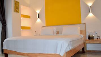 Minibar, escritorio y wifi gratis