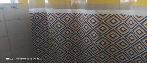 風筒、提供毛巾、番梘、洗頭水